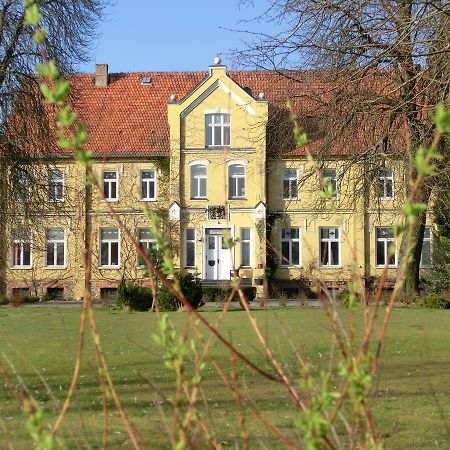 Domane Neu Gaarz Hostel Exterior photo